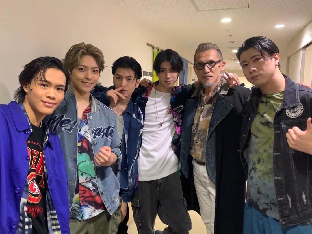京典和玖のインスタグラム：「「ロミオ&ジュリエット」 本日のソワレ公演ありがとうございました！！  今日はモンタギューボーイズ勢揃いで📸  明日は2公演あります！！ よろしくお願いしますー！ 頑張るぞ🔥  #ロミジュリ」