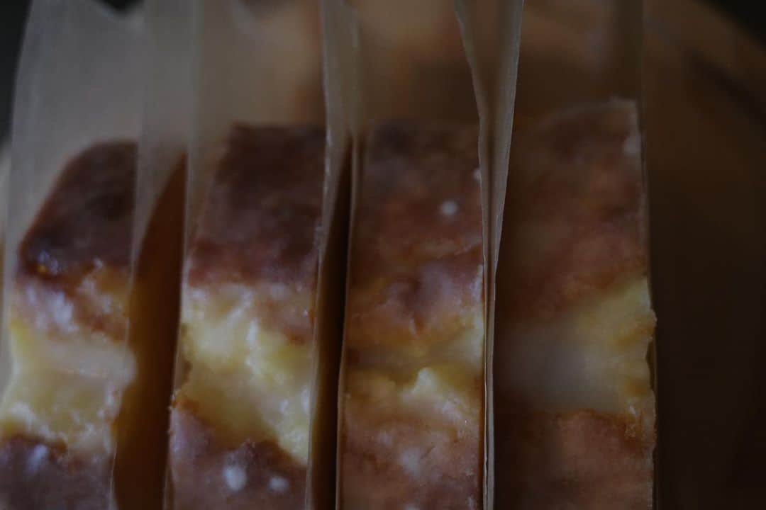 ホテルパシフィック金沢さんのインスタグラム写真 - (ホテルパシフィック金沢Instagram)「.  こんばんは☺️ 今年から、ホテルパシフィック金沢、新しいことはじめます。 まずは、カフェで焼き菓子が食べられるようになりました☺️ ほっと一息つくときにやっぱり甘いものはかかせません。 北陸産の米粉を使っていろんな米粉の焼き菓子を作っていく予定です。 珈琲好きの珈琲好きによる珈琲好きのための焼き菓子。 お楽しみに〜🤞🏻  #米粉 #米粉スイーツ  .」2月8日 21時51分 - hotel_pacific_kanazawa