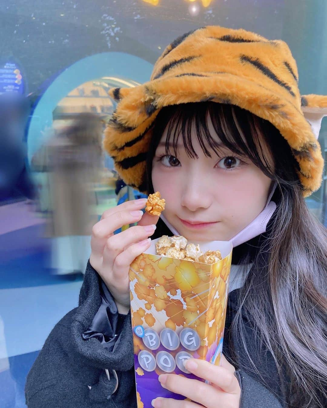 倉島杏実さんのインスタグラム写真 - (倉島杏実Instagram)「🍿  ポップコーン屋さんやっと行けた🍿   #ディズニーランド #ディズニーランドグルメ #ポップコーン #SKE48 #idol #黒髪 #sjk #05」2月8日 22時02分 - anzunomi_ske