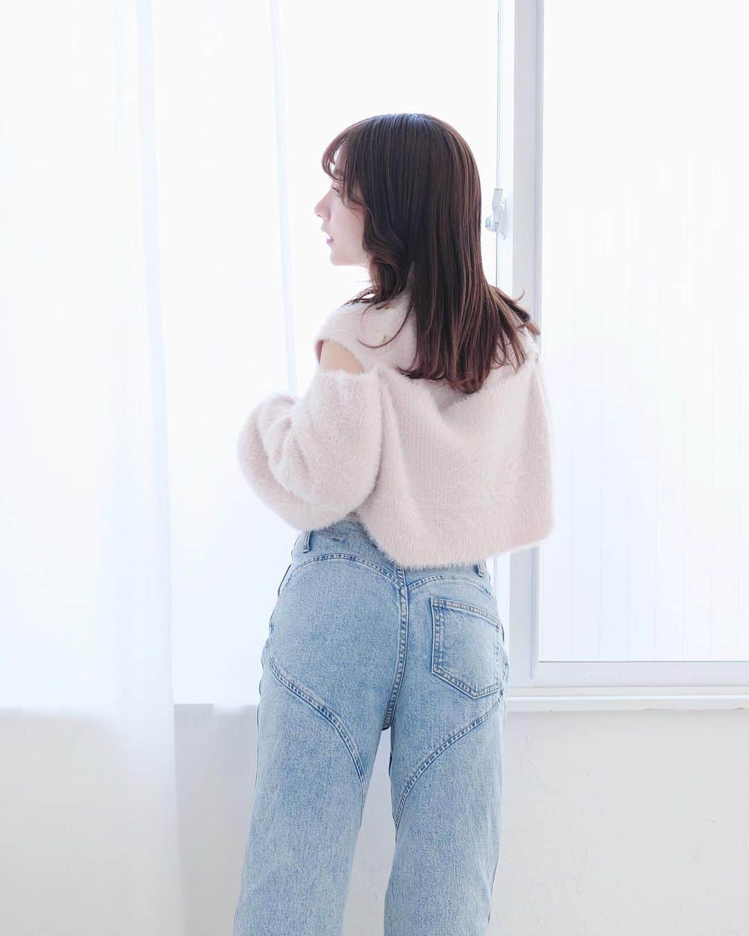 KATOCHIAYAのインスタグラム：「🍑👖」