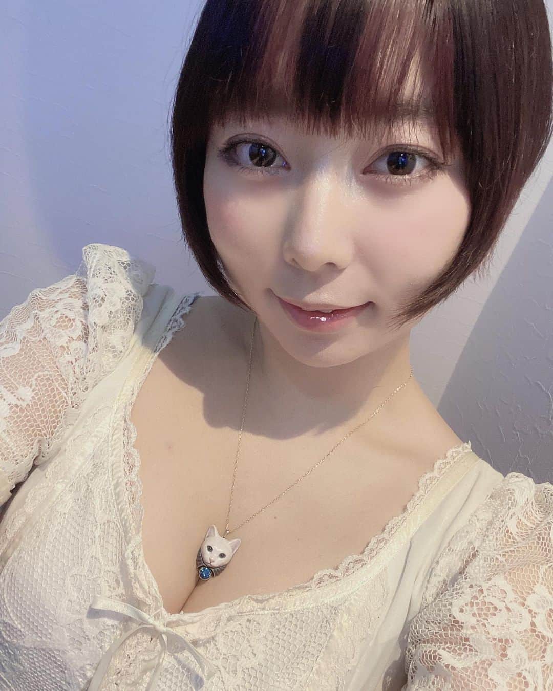 姫乃たまのインスタグラム：「30歳になりました！  今年もファンの皆さまにお祝いしていただいて、とても嬉しかったです。幸運なことですね。  30代、どんな歳になるのか楽しみです。 周囲の先輩たちは楽しかったと言っています。  I turned 30 years old!  I am so glad that all my fans congratulated me. I’m so lucky!  I’m so excited to see what my 30’s will be like. Many of my senior friends say it was fun!  #姫乃たま  #誕生日 #30歳」