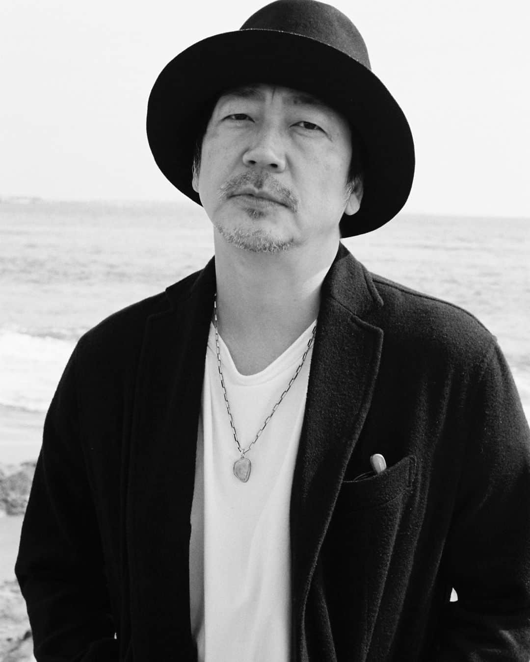 月に吠える。のインスタグラム：「ニセモノ出現したので アイコン変えました。  #大森南朋」