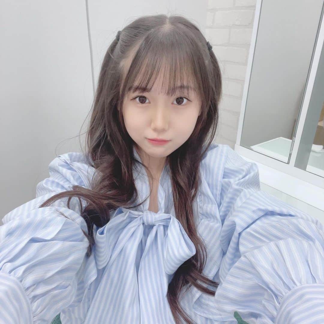 石田凛音のインスタグラム：「・ 久しぶり🥹💞  受験たくさん応援してくれてありがとう＞＜💧  みんなのおかげで頑張れました❤️‍🔥  これから投稿数増やせるように頑張るね👍🏻👍🏻   #受験生   #ただいま   #jc3   #ハーフツイン   #みんなありがとう」
