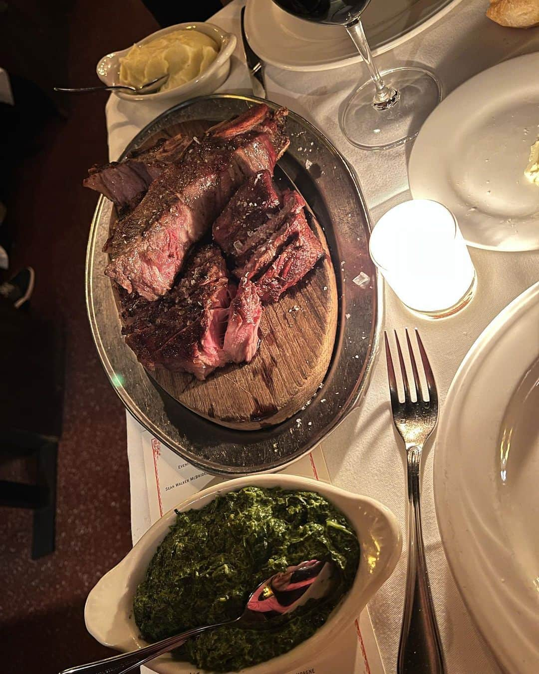 澤山璃奈さんのインスタグラム写真 - (澤山璃奈Instagram)「Valentine's dinner💝 @keenssteakhouse 🍽 It had classic atmosphere and was beautiful!  The food was great!👍🏽  In NY,Steakhouse is the authentic,so there are many good places!✨  クラシックな雰囲気がとても素敵で、お食事も最高でした💕🙏🏾  NYはステーキハウスの本場なだけあって、本当に美味しいお店ばかり👏🏽  🗽　#sawarina_ny   #NYグルメ #nycrestaurants #nyrestaurant  #アメリカ移住 #NY移住 #アメリカ生活 #NY生活 #NY #NYC #nylife #nyphoto」2月23日 14時27分 - rinasawayama