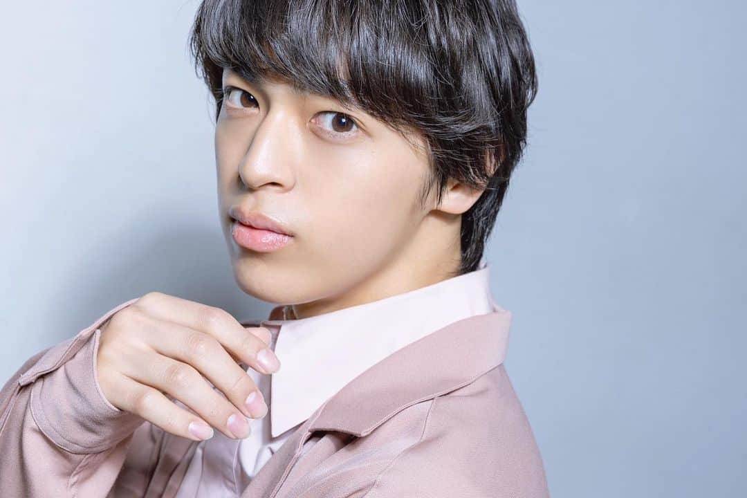 のインスタグラム：「JUNON4月号に掲載して頂きました‼︎ お久しぶりに雑誌✌️  美容についてお話しさせて頂いたので是非見てください！ #junon」