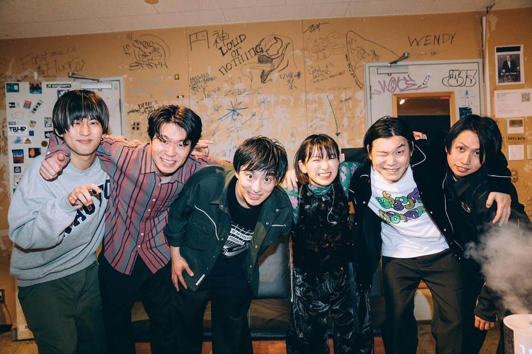 歌川菜穂さんのインスタグラム写真 - (歌川菜穂Instagram)「恵比寿LIQUIDROOM 満員御礼！！ いい夜だった！人生はオモロい🫶  📸 @orz_____rio」2月23日 15時52分 - utagawanao