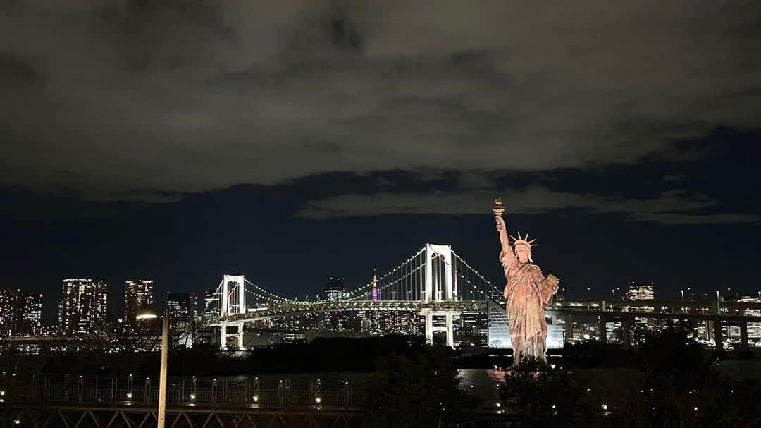 仲吉玲亜さんのインスタグラム写真 - (仲吉玲亜Instagram)「.  とっても綺麗でした🌙  #お台場 #夜景」2月23日 16時02分 - reianakayoshi_official