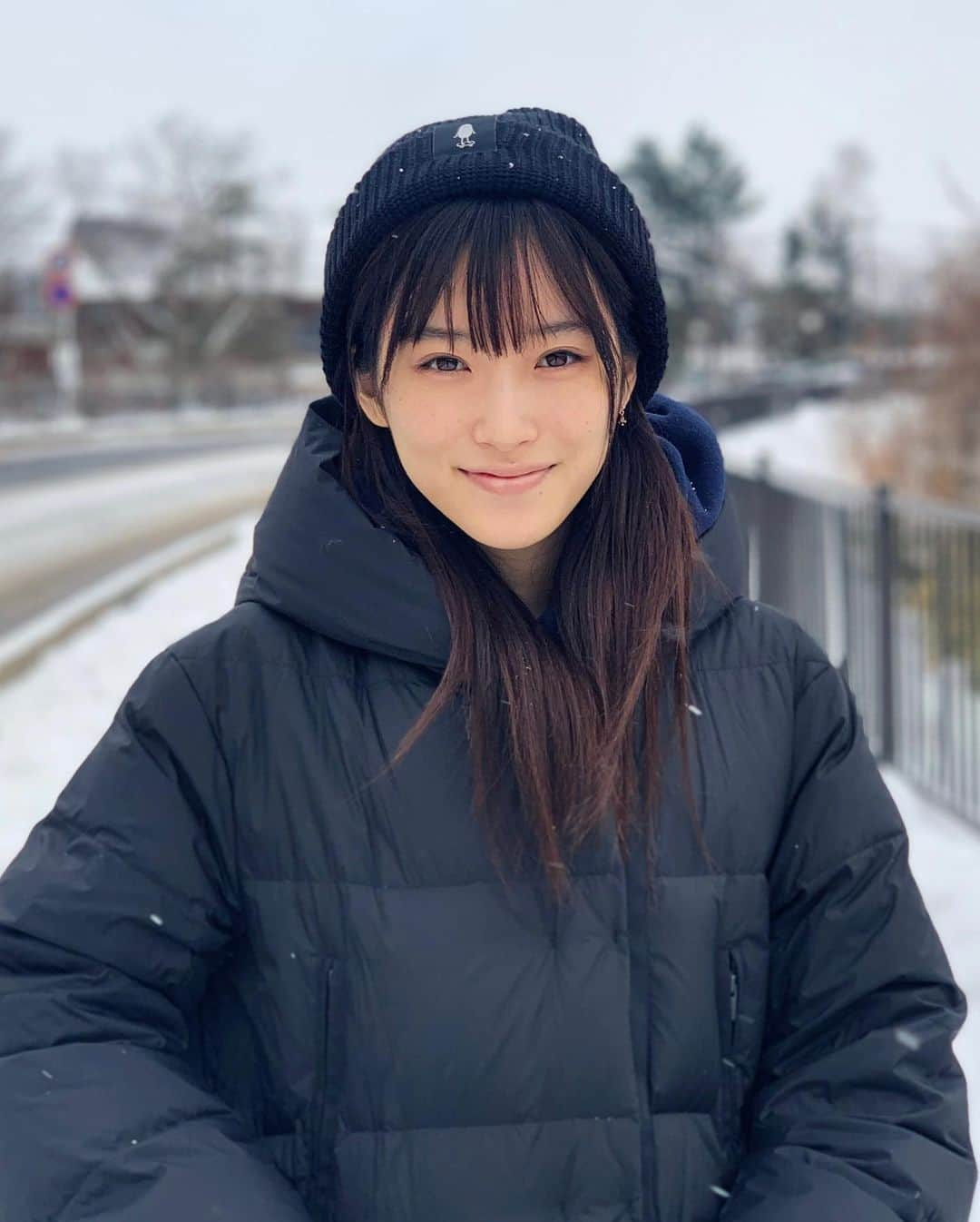 片岡凜さんのインスタグラム写真 - (片岡凜Instagram)「雪の中温泉に入りました。 猿と目が合い威嚇されましたが、勿論のりませんでした。」2月23日 16時35分 - _rimgramm__