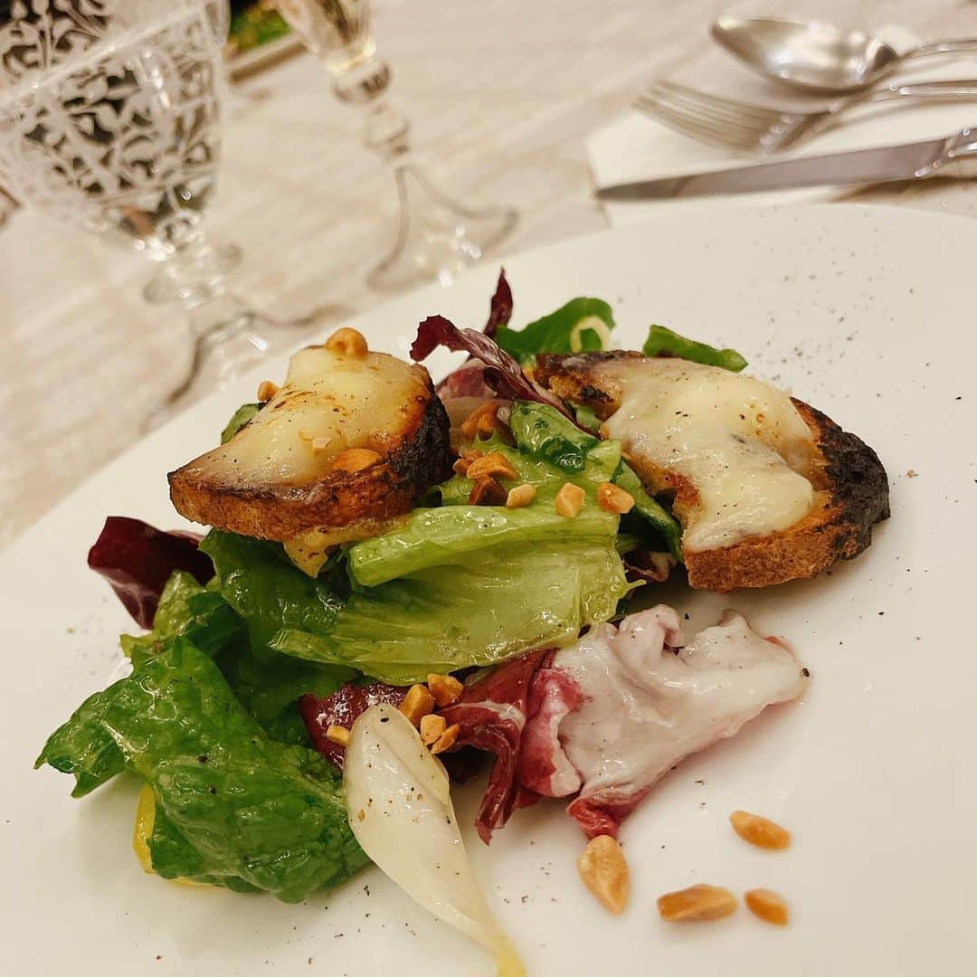 神崎美羽さんのインスタグラム写真 - (神崎美羽Instagram)「サ活しておいしー食材のおいしーご飯食べた日✨  たまには上質な栄養を補給！  本当ーに笑いすぎてサウナ入るよりも笑ってた時間の方が多かったな🤣  #サ活 #サ飯 #サ活女子」2月9日 0時46分 - miu_kanzaki