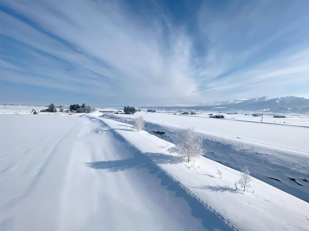 加藤理恵のインスタグラム：「❄️❄️❄️ . . . #雪景色 #hokkaidotrip #japanwinter」