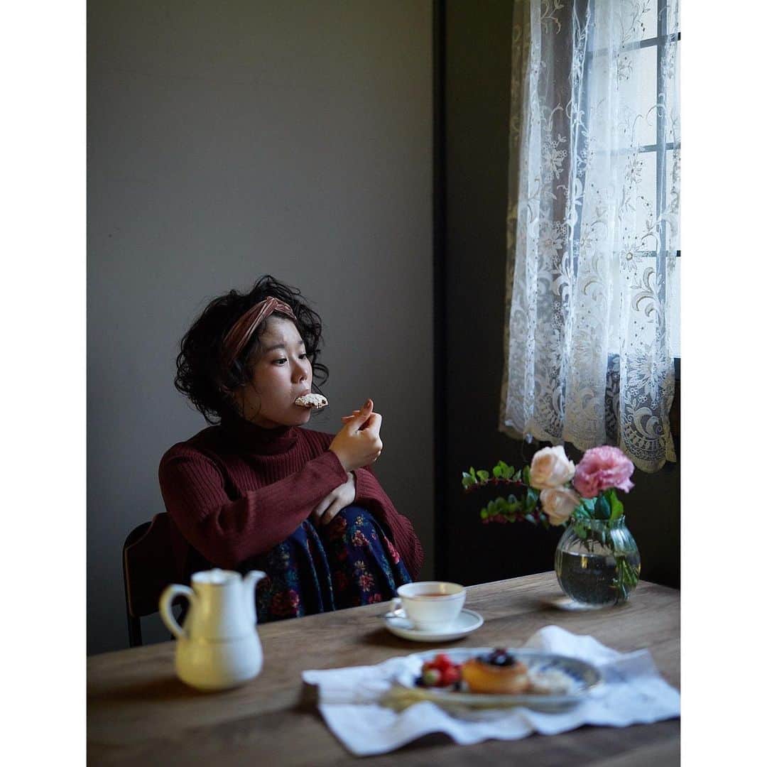 松本美樹さんのインスタグラム写真 - (松本美樹Instagram)「.  good afternoon☕️ 懐かしい〜！ すっごく楽しかった撮影です。」2月9日 17時32分 - machisetonomachi
