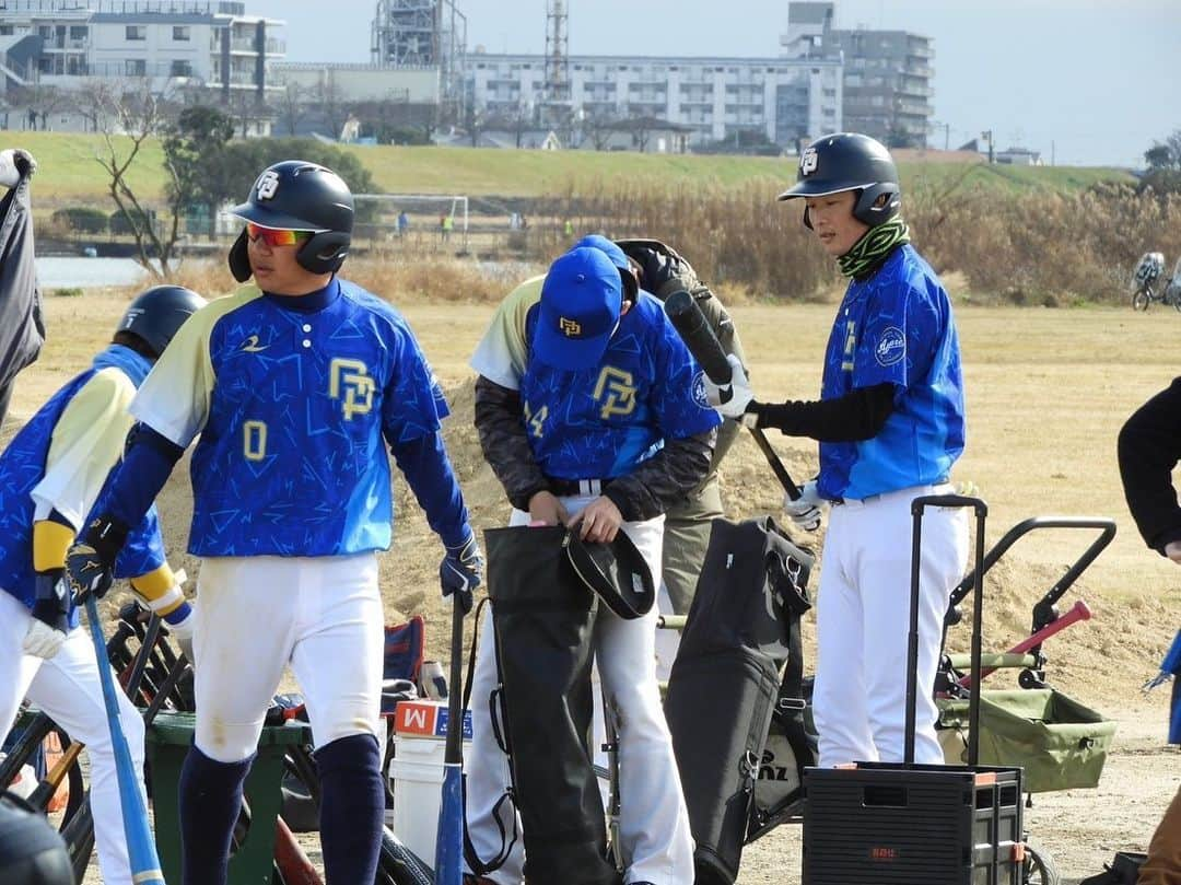 トクサンTVさんのインスタグラム写真 - (トクサンTVInstagram)「天晴2023新ユニはレワード⚾️ ポップ柄やブライトダイヤモンドだったり新しいデザインをふんだんに取り入れてオシャレに仕上がりました☺️ 夏にはもっと映えそうだ。 よし、映えよう。」2月9日 17時59分 - tokusan_no.0_appare