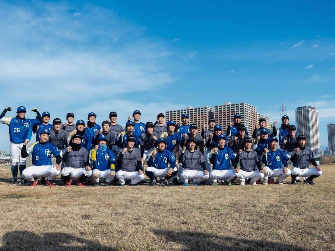 トクサンTVさんのインスタグラム写真 - (トクサンTVInstagram)「天晴2023新ユニはレワード⚾️ ポップ柄やブライトダイヤモンドだったり新しいデザインをふんだんに取り入れてオシャレに仕上がりました☺️ 夏にはもっと映えそうだ。 よし、映えよう。」2月9日 17時59分 - tokusan_no.0_appare