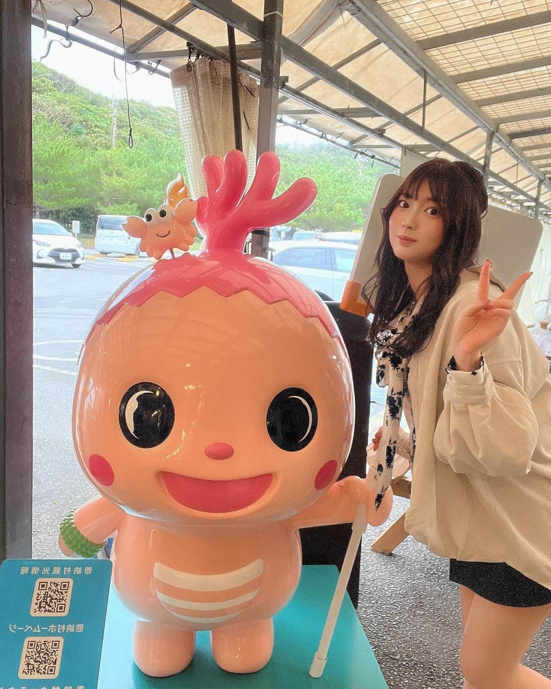 のインスタグラム：「なんのキャラクターなんやろ？  #沖縄　#okinawa  #model #gravure #gravureidol #idle #bikegirl #JAPAN #japanesegirl ##メガネ　#モデル　#アイドル」