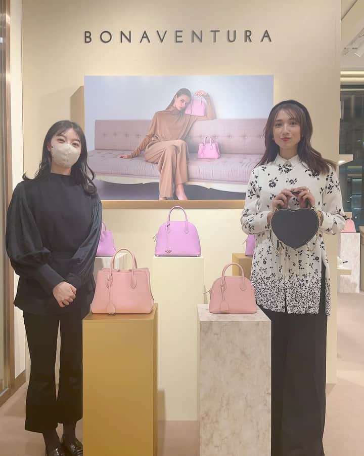 広瀬未花のインスタグラム：「昨夜のボナベンチュラインスタライブ 、ご視聴頂きありがとうございました✨  ブランドアドバイザーの金子さんと配信しましたよ❤️  バレンタインにピッタリなアイテムが揃っているので、是非遊びにいってみて下さいね✨  (動画は昨日撮影しているので、本日からとなっていますが、8日から14日まで開催しております！)」