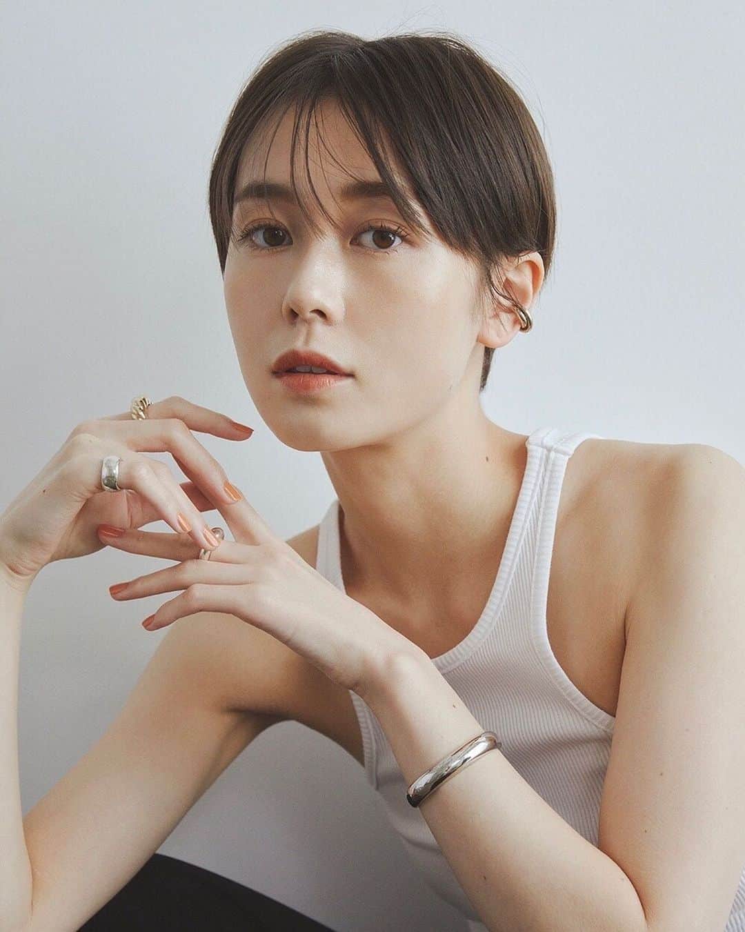 平野マユのインスタグラム：「新しい顔です🌝  @hairmakeup_mayu  @obumaki」