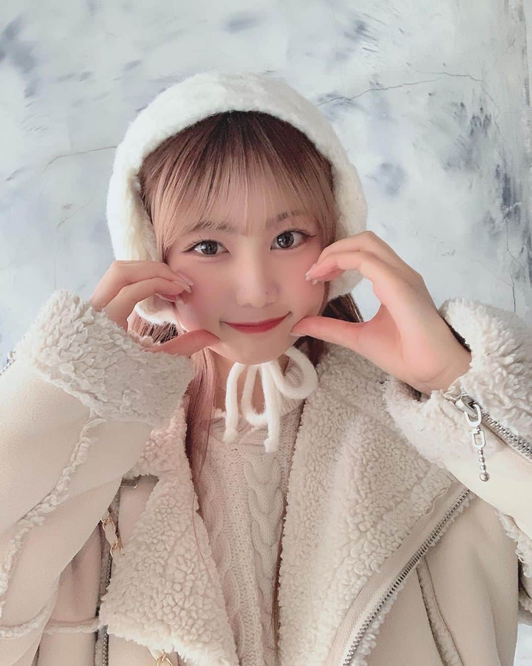 宮丸くるみのインスタグラム：「まっしろ〜👼🏻☁🫧🤍」