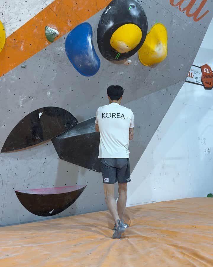 チョン・ジョンウォンのインスタグラム：「Last Japan traing trip BJC simulation at au gym Thanks to invite me @tomoa_narasaki @noguchi_akiyo and amazing setting @katsu_8611 @kaito_8611 🙏   @thenorthface_kr」
