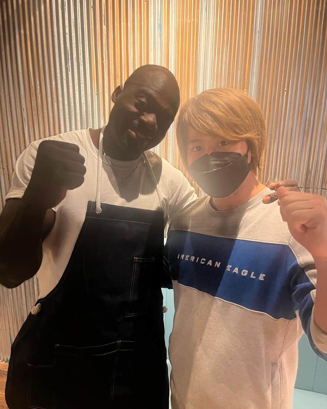 大池瑞樹のインスタグラム：「今日で26歳になりました🎂  早速沢山のメッセージありがとうございます！ 飲食も始めて、毎日勉強の日々です。 六本木ステーキBONDを沢山の人に愛してもらえるように、大池瑞樹を沢山の人に愛していただくために、26歳も精進します！  これからも宜しくお願いします😊」