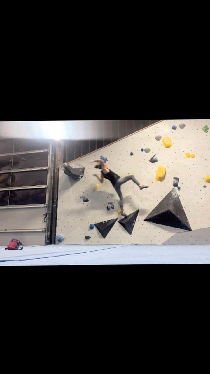 ジュリアン・ワームのインスタグラム：「Had a little bit of a proud moment after doing the start of this boulder 🐯」