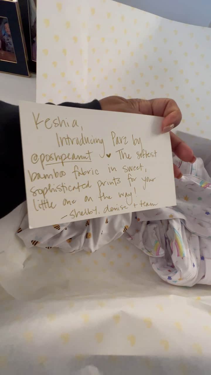 ケシア・ナイト・プリアムのインスタグラム：「I’m officially nesting… Count down to baby!! Thank you for all of the gifts for our little one.   I can’t believe how much has changed since I had Ella!! New Mama’s I need your help… please tag your must haves below. 😊」
