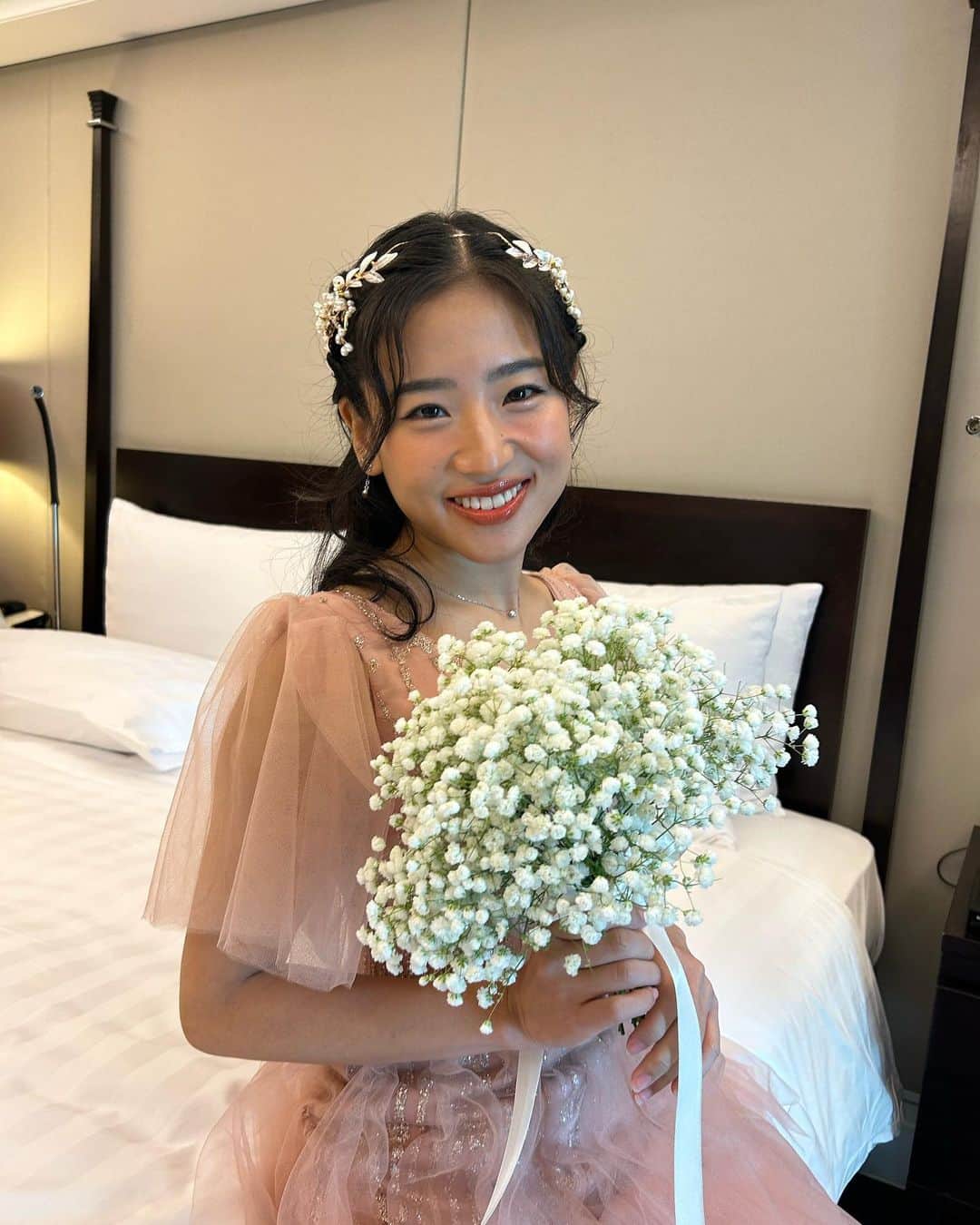 のインスタグラム：「Today is my birthday🎉 今日2月１０日で31歳になりました‼︎‼︎ 自分でもびっくり31歳🫢 沢山の方々に支えられて沢山の愛をもらって今の私があると思います。 周りにいる全ての方に感謝の気持ちを忘れずに31歳もHAPPYな年にできるようお仕事もプライベートも充実させられたらいいなと思います😆💖 皆様これからも応援の程よろしくお願いします🙏🏻  Hari ini Haruka ulang tahun🎉 Umur aku tambah 1 jadi 31tahun deh🤭kaget kan? Aku juga kaget sendiri heheh. Banyak orang yang bantu aku dan kasih sayang ke aku jadi bisa haruka yang seperti sekarang. Semuanya terimakasih banyak ya💓 Ada kalian semua haruka bisa semangat !!! Semoga tahun ini juga tetap bisa bahagia tetap lancar kerja dan lain2 nya ya🙏🏻 teman2 doa yang terbaik buat haruka ya😊💖  #indonesia #jakarta #mybirthday #birthdaygirl #today #お誕生日 #31歳 #ジャカルタ生活 #仲川遥香」