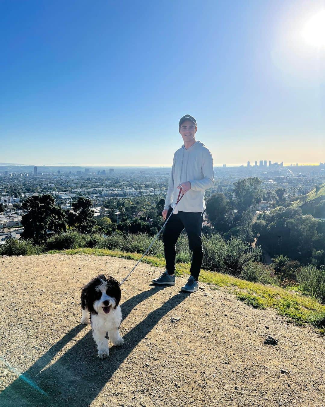 のインスタグラム：「We love a good afternoon hike.」