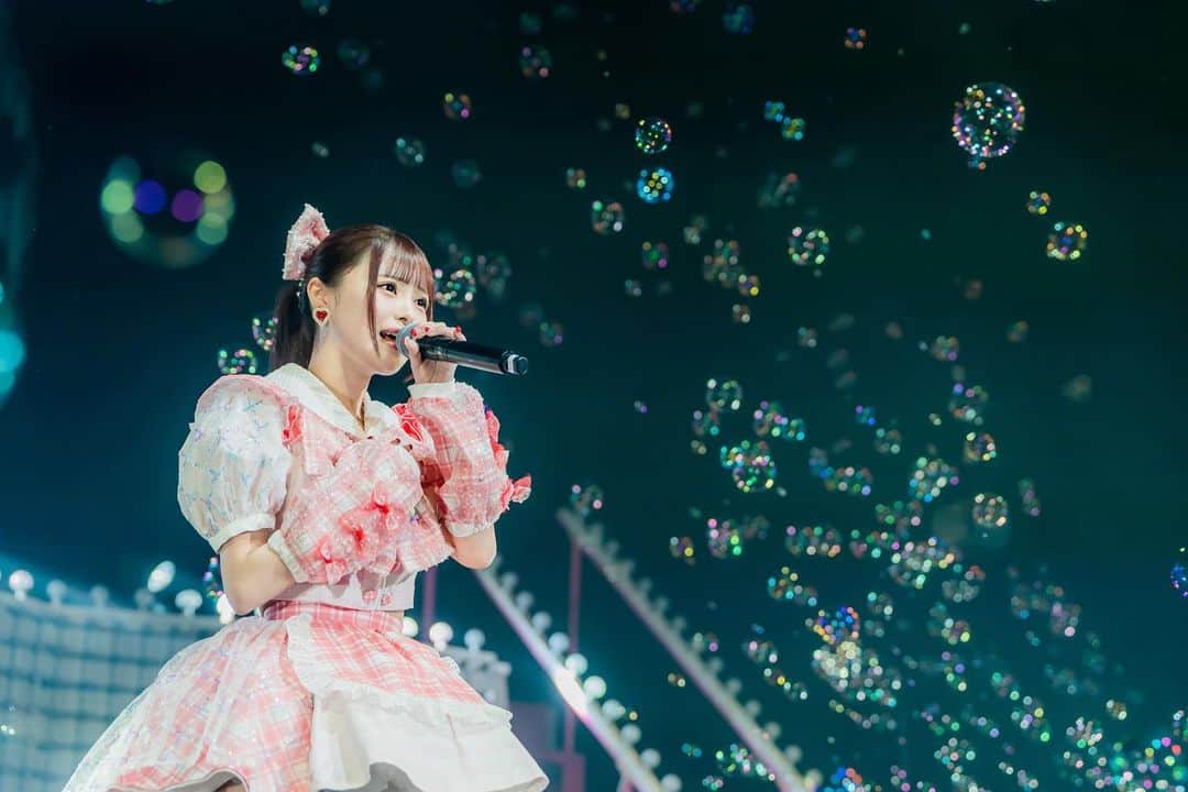 心花りりのグルメインスタ