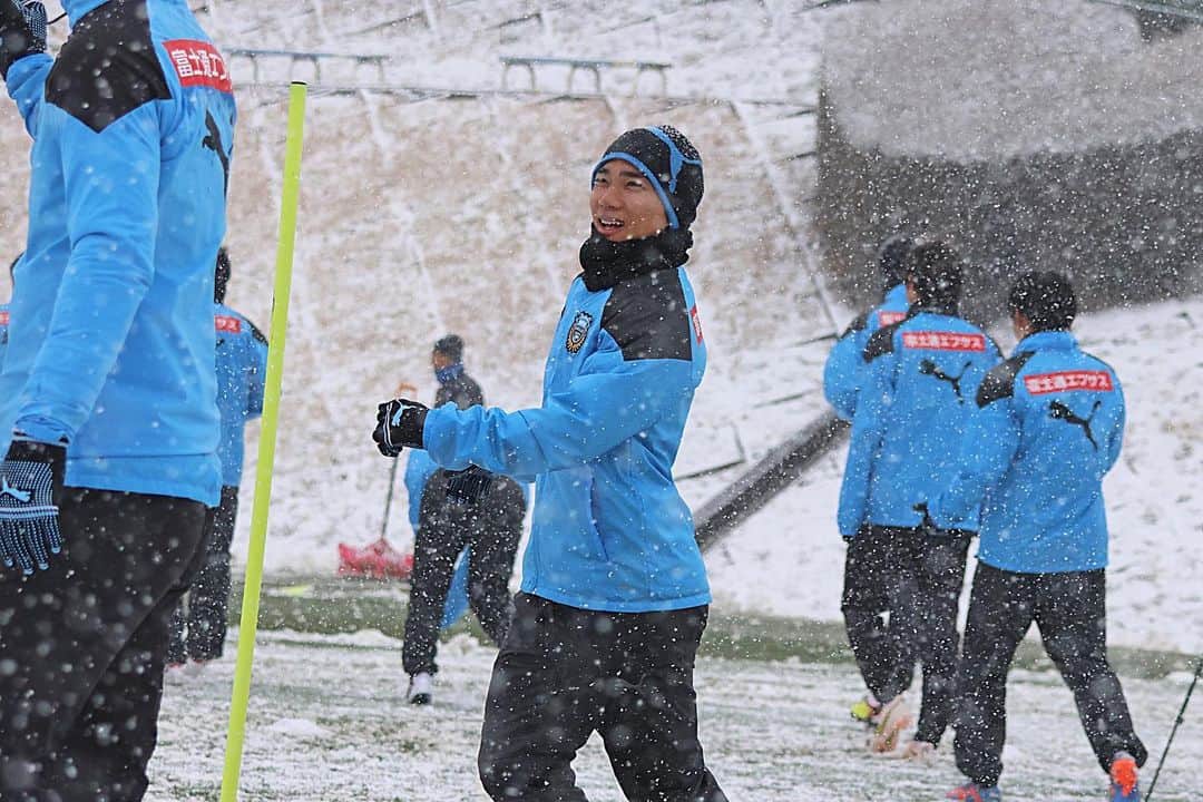 チャナティプ・ソングラシンのインスタグラム：「🥶」