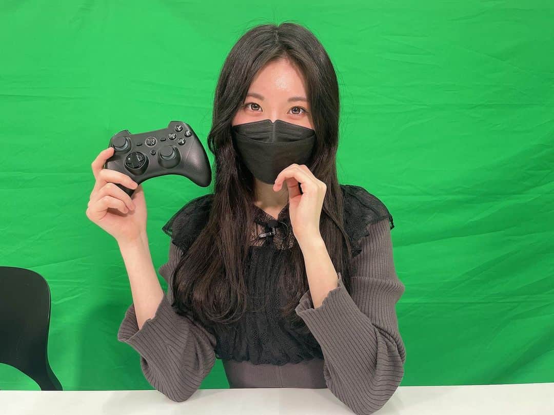のインスタグラム：「🎮 大人になっても変わらず、 大好きなゲーム。 ゲームって性格が出るなと改めて思いました。 とても面白い😼 私は守りながらもガンガン攻める派ですo(｀ω´ )o🔥 #eスポーツ #知多半島」