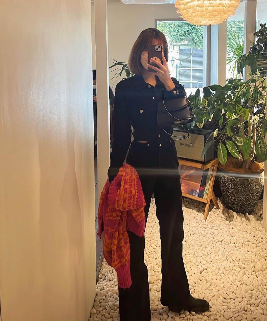 森山菜々のインスタグラム：「. 1  6  8  c  m 📸🍃  ハイヒール履いて165ぐらいが憧れではありますが、 ここまで育ててくれたトモちゃんに感謝です🫂笑 #父を抜いた娘」