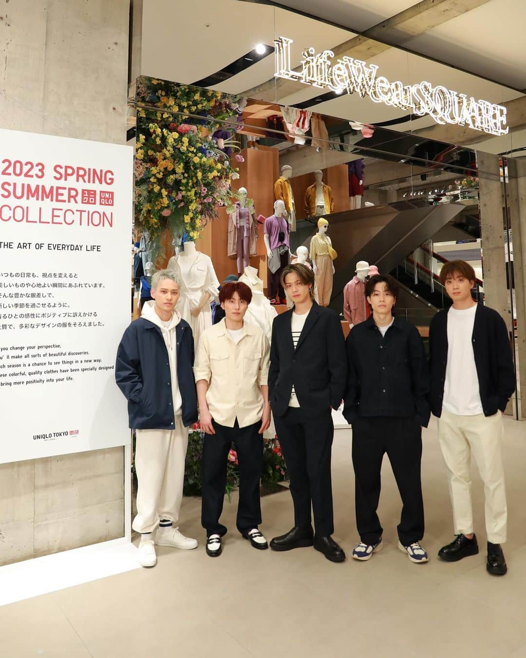 コムドットさんのインスタグラム写真 - (コムドットInstagram)「コムドットメンバー全員でUNIQLO LifeWear Exhibition 2023SS in TOKYOにお邪魔しました。 それぞれの個性に合ったスタイリングしているので是非チェックしてみてください。  #UNIQLO2023SS  @uniqlo_jp @uniqlo_with」2月10日 20時15分 - com.youtuber