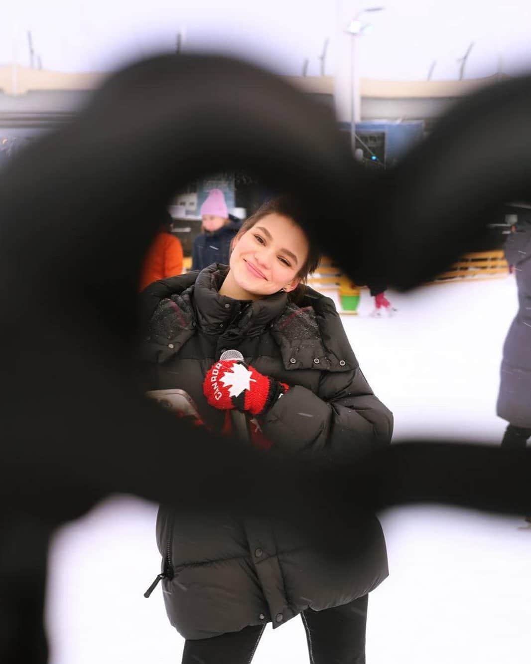 ソフィア・サモドゥロワのインスタグラム：「🫶🏻❤️」