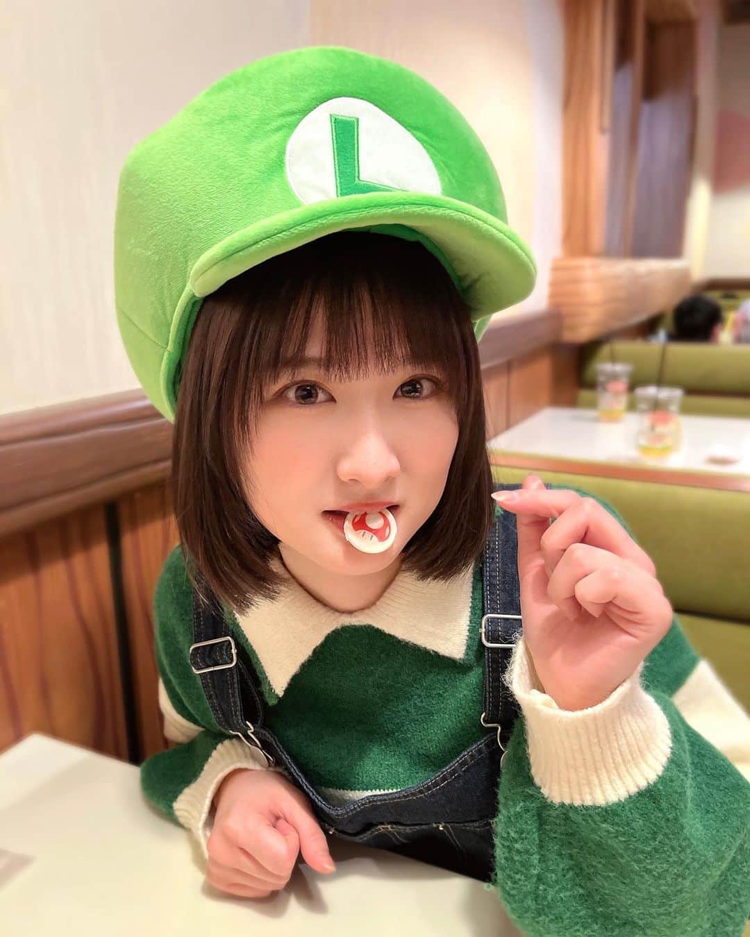 葉月智子のインスタグラム：「. パワーアップ🍄  #Chomostagram」