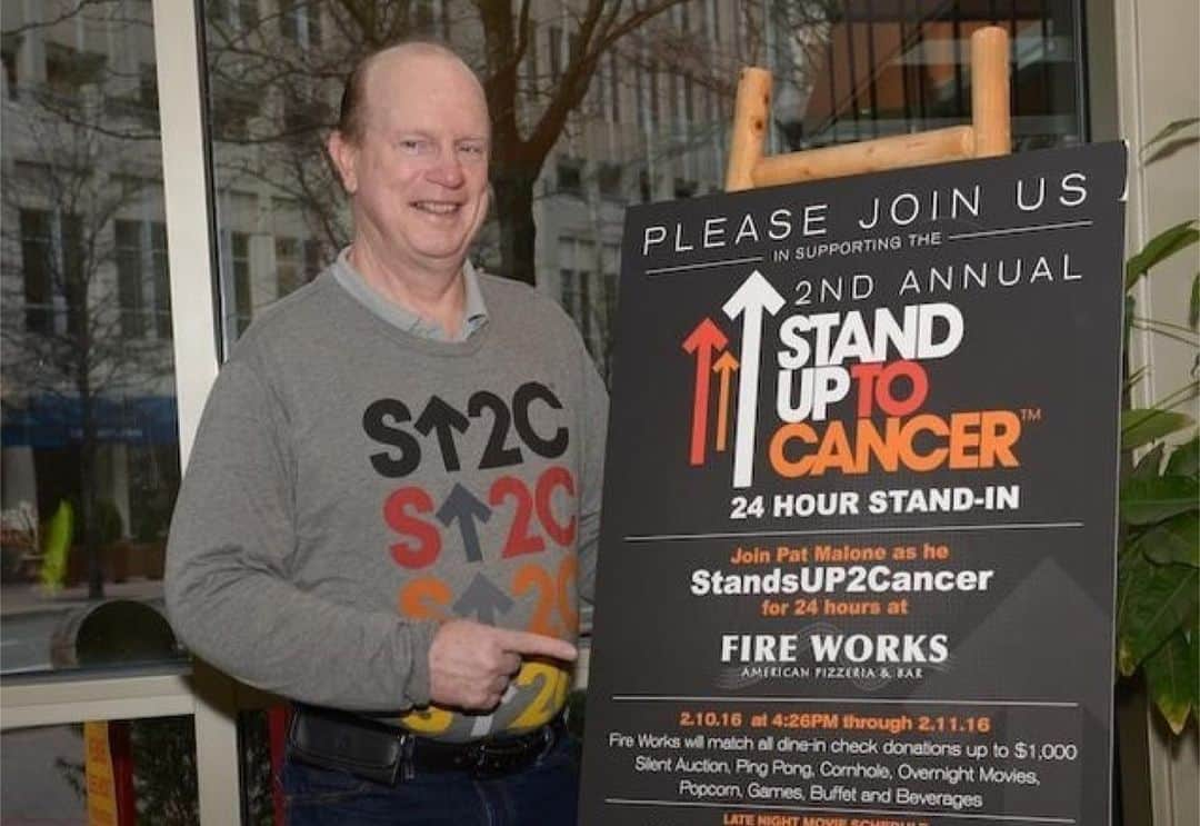 トニー・ゴールドウィンのインスタグラム：「Incredible! I support Pat in his Annual 24-Hour Stand In fundraiser for @SU2C! Help him raise funds for #StandUpToCancer by donating $9 in honor of every year that Pat has hosted this special challenge: StandUpToCancer.org/StandWithPat.   Cancer survivor Pat Malone is back and hosting his 9th annual fundraiser for Stand Up To Cancer where he will be standing for 24 hours straight starting today, February 10th at 4:26pm ET!  Pat was inspired to start this fundraiser for SU2C after surviving a rare form of cancer in 2014. "I consider myself lucky to be a survivor of this disease, and I hope I can continue to pay it forward and support breakthroughs in cancer research for years to come," Pat says.  All of us at SU2C are rooting you on, Pat! 🧡💪 If you'd like to support Pat, donate $9 in honor of every year that Pat has completed this special challenge at the link in our bio.」