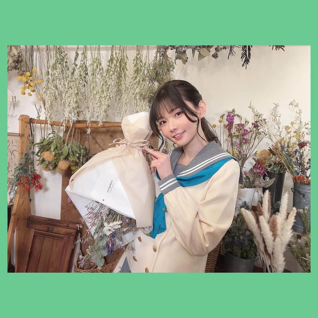 諏訪ななかのインスタグラム：「. 🫧🐬HAPPY BIRTHDAY 果南🐬🫧  みんなお祝いありがとうございました💚 Aqours CLUBでスワッグつくったよ💐  LoveLive! Sunshine!! Third Solo Concert Album ～THE STORY OF “OVER THE RAINBOW”～ starring Matsuura Kanan も本日発売🌈  新曲「センチメンタルレモネード」も聞いてね〜🍋🍹  #lovelive #Aqours」