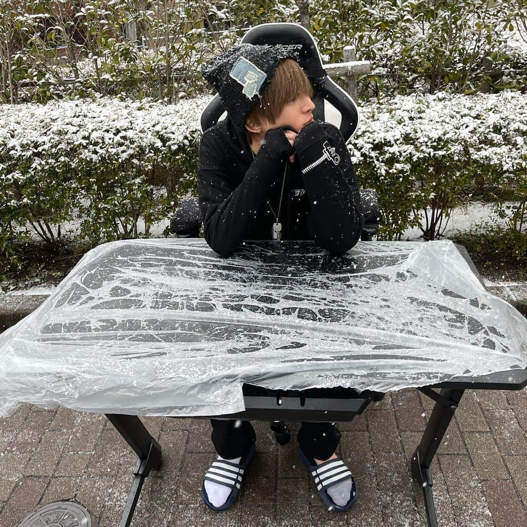 伊藤蓮のインスタグラム：「東京🗼雪☃️つも🀄️らなかったねえ🥲」