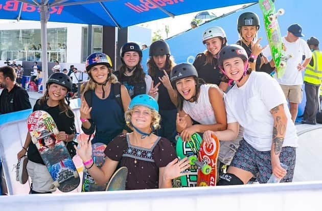 ジョーディン・バラットのインスタグラム：「Super stoked to skate in the Semifinals here at the @worldskatesb 2022 World Champs! it’s been a crazy week so far but excited for the next couple of days 🙌🏼💪🏼  you can watch it tomorrow live! i skate at 3:40pm UAE time or 3:40am PST, on youtube or Olympics.com  🤗 #toyotapartner  thank you for the photos!! @aguilar__olga」