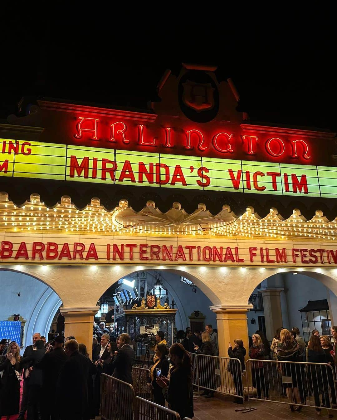 エミリー・ヴァンキャンプさんのインスタグラム写真 - (エミリー・ヴァンキャンプInstagram)「Beautiful night celebrating everyone’s hard work on #mirandasvictim at the opening night of SBIFF. We loved making this film by the wonderful @michelledannerla and can’t wait for you to see it.   Styled by @petraflannery  Dress by SA SU PHI Shoes by Jimmy Choo Jewelry by Anita Ko Clutch by Tyler Ellis」2月11日 5時12分 - emilyvancamp