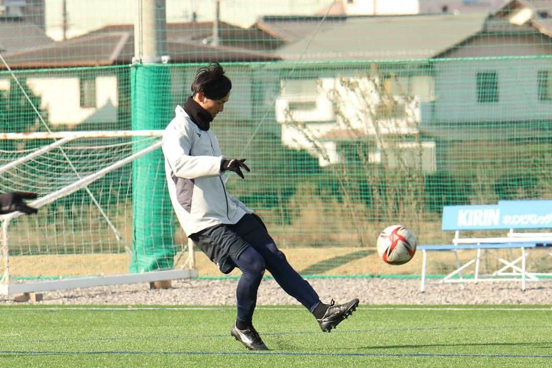 國領一平さんのインスタグラム写真 - (國領一平Instagram)「2023シーズン開幕まで残り1ヶ月。 練習着も新ウェアになり心機一転、強いチームに🔥  その為に1日1日のトレーニングを💪  #レイラック滋賀FC #國領一平 #東近江市 #PENALTY」2月11日 17時10分 - ippei.kokuryo