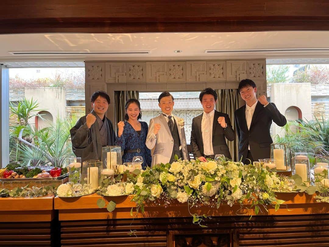 岸大貴さんのインスタグラム写真 - (岸大貴Instagram)「2/5 My coach’s wedding party 🤵‍♂️👰  コーチの結婚式でした！ とても素敵な式だったことはもちろんのこと、偉大なる先輩方ばかりでここ最近なかった超後輩ムーブメントが久しぶりな感じでした🙆‍♂️（笑）  おめでとうございます㊗️」2月11日 10時23分 - daiki__kishi