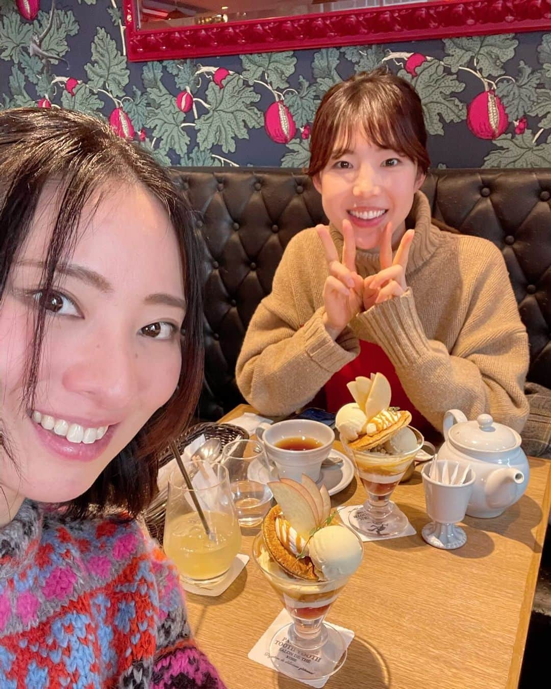 蒼真せれんのインスタグラム：「先日、  あいなさん（#桜奈あい さん❤️）  とランチ&ティーをしました✨✨  久しぶりにお会いできて お話しできて  とっても嬉しかったです💕  楽しいひとときを 過ごさせていただきました🍀  ブログに違う写真も 載せております☺️  #宝塚 #退団同期  #ランチ #お茶  #蒼真せれん」