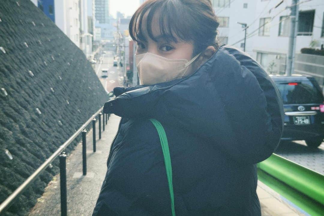 中山来未のインスタグラム：「雪降ったり☃️晴れたり☀️ 春の前のこの不安定な感じも嫌いじゃない🙃」