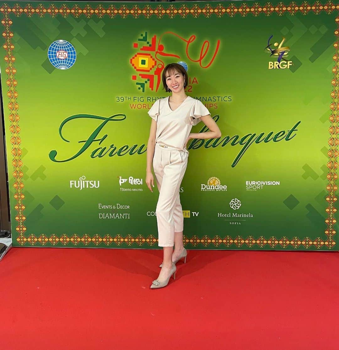杉本早裕吏のインスタグラム：「・ 2022→2019→2018→2017年 試合後のbanquet写真👠 （過去の写真若い🫣笑）  競技とは違う一面が見られて、海外選手と交流ができる素敵な空間✨ ・ ・ #rhythmicgymnastics #championship #banquet」