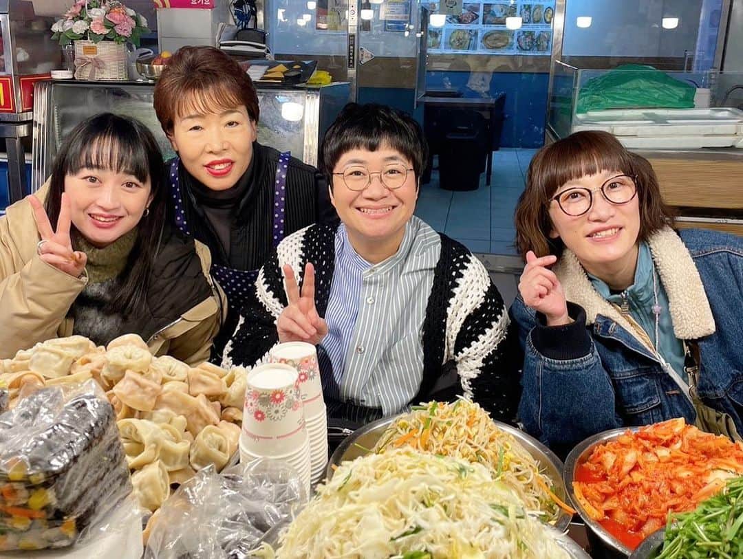 小川暖奈さんのインスタグラム写真 - (小川暖奈Instagram)「春菜さんとスパイクで韓国旅行に行かせていただきました！🛩🇰🇷 やりたいこと詰め込みすぎてハードなスケジュールになってしまいましたが、ほんっとに楽しい旅行でした！！ また行きたい！！！  春菜さん 改め ルナちゃん、スタッフのみなさん、ありがとうございました！！ ☺️🫰  #賢者の赤ペンレビュー銭バカさん （TBS系）」2月11日 15時37分 - ogawah