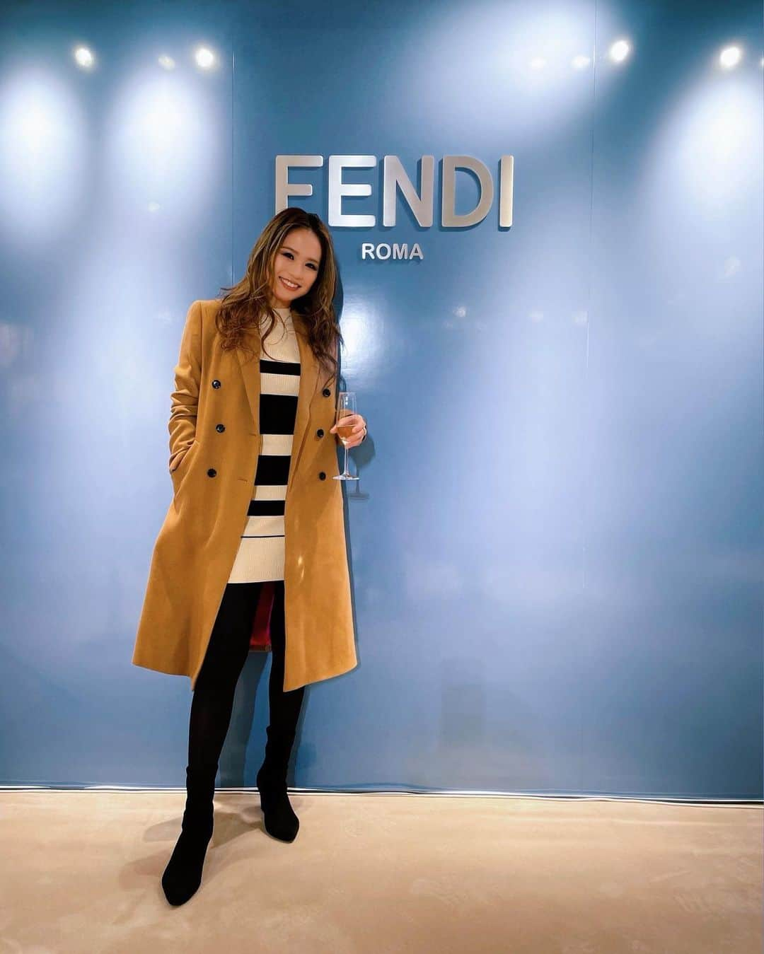 彩希エリナさんのインスタグラム写真 - (彩希エリナInstagram)「@fendi 表参道店のopening partyへ行ってきたよー🍸✨  とっても素敵やったー🤎  まさかの出会いもあり、楽しい1日になりました✨  何処にいても片手にお酒なわたちwww  #fendi #fendiomotesando #omotesando #papty #cocktailparty #フェンディ #表参道 #FENDI表参道店 #オープニングパーティー #カクテルパーティー #パーティー #片手に酒 #招待ありがとうございました」2月11日 17時37分 - erina_saiki