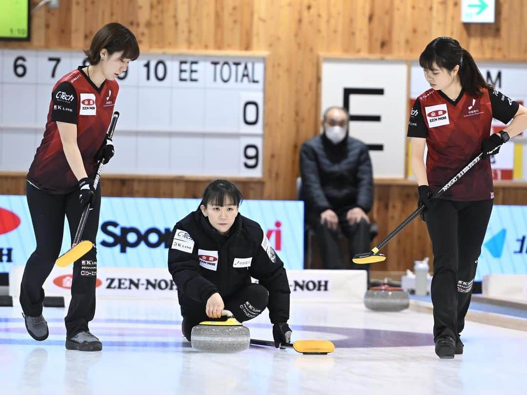 北澤育恵さんのインスタグラム写真 - (北澤育恵Instagram)「. 日本選手権3位で今シーズンが終わりました🥉 皆さまたくさんの熱い応援ありがとうございました🌹 海外遠征が良い結果だけに残念な結果ではありましたが、今大会で得た多くの収穫と課題を得ました！またこの舞台でリベンジできるように来シーズン全力で頑張ります🚀🚀🚀 これからも応援よろしくお願いします🌹🤍  優勝したロコソラーレ、sc軽井沢クラブの皆さん！ おめでとうございます🏆  ©️JCA IDE  #カーリング#curling #jcc2023#ありがとうございました🌹 #中部電力 #中部電力カーリング部」2月11日 20時00分 - ikue.kitazawa.be_chan