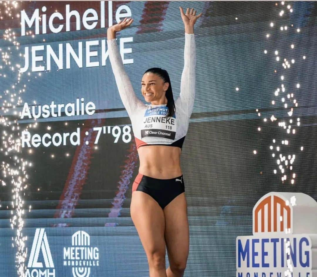 ミシェル・ジェネクのインスタグラム：「I came over to Europe with 2 goals, to race myself into shape ✅ and to have some fun ✅ 8.02 in my first race down to 7.89 in my last, made friends with some lovely people, had my first taste of pole vault with an impromptu 15min lesson and got to experience some history at the beaches of Normandy and the Berlin Wall 😊 Thanks to everyone who made this trip so amazing ❤️」