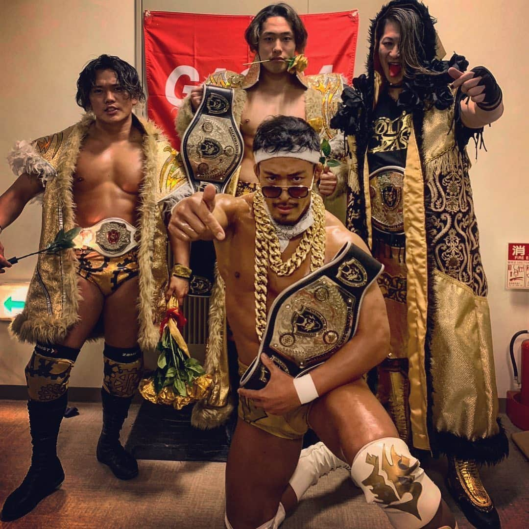 中村風太のインスタグラム：「GOLDCLASSで間違いねぇから👇✨  どうでしょうか⁉️  チキチキチキ…オーィ  #dragongate  #ドラゴンゲート  #dragongatenetwork  #prowrestling  #プロレス #GOLDCLASS #ben_k #チキチキチキ #チキンラーメン #オフィシャルスポンサー #上田電気工業　様 #健心　様 #M 様  #インスタ映え」