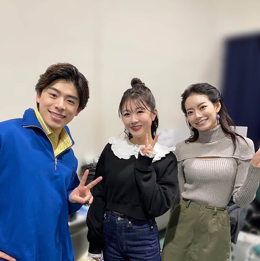 中西香菜のインスタグラム：「なこなこカップルさんとお写真撮って頂きました😭🤍  なごみさんの歌詞覚えられないシリーズが好きだったり、お二人のやりとりを見ているととってもほっこりして癒されています✨  優しすぎました🥲✨」